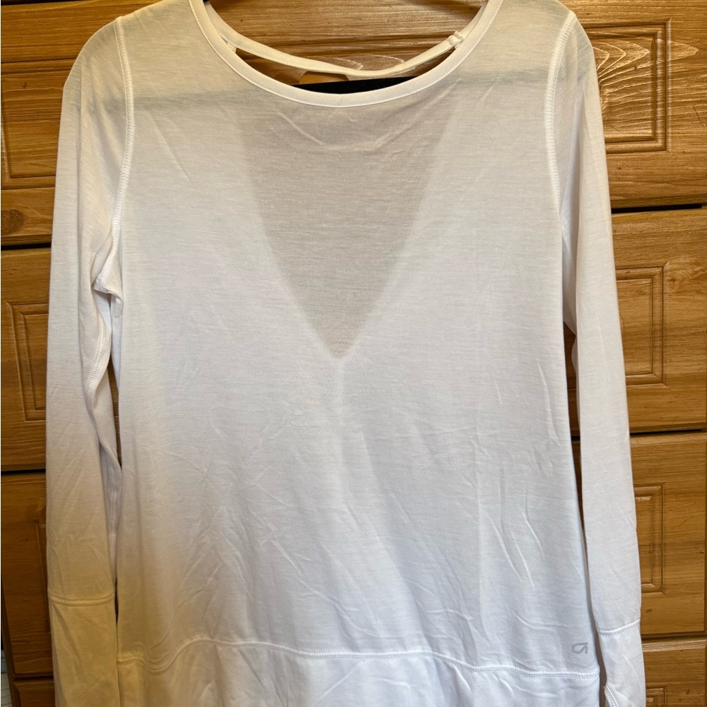 GAP Women's White Long Sleeve Tee with Back Detail